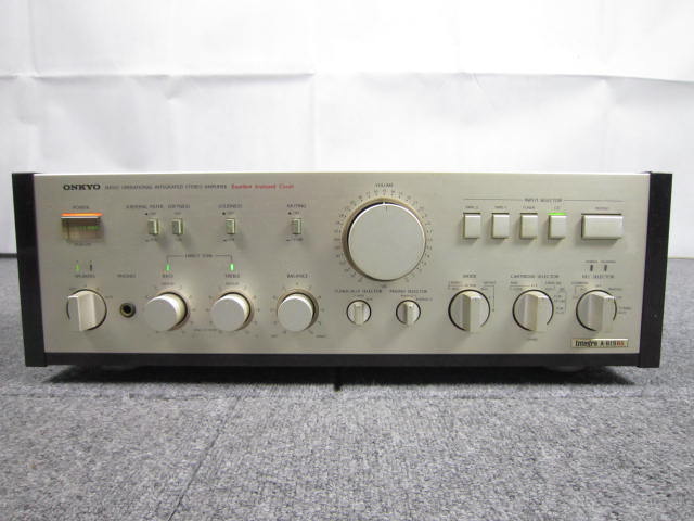 ONKYO Integra A-819RS.JPG