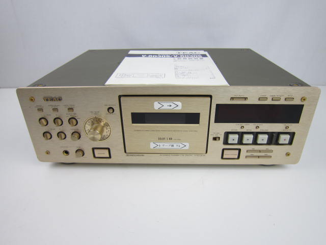 TEAC V-6030S.JPG